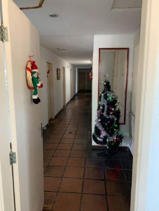 Apartamento 2 Quartos A 5 Minutos A Pe Da Praia Da Enseada Гуаружа Экстерьер фото